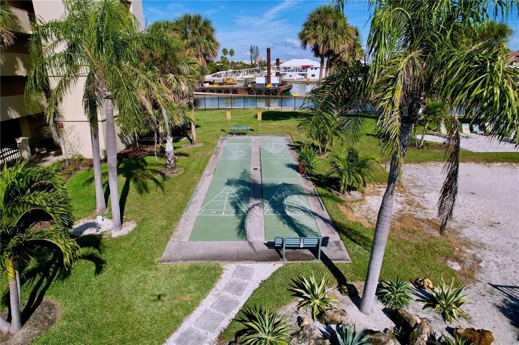 For Sale: $1,150,000 (2 beds, 2 baths, 1255 Square Feet)