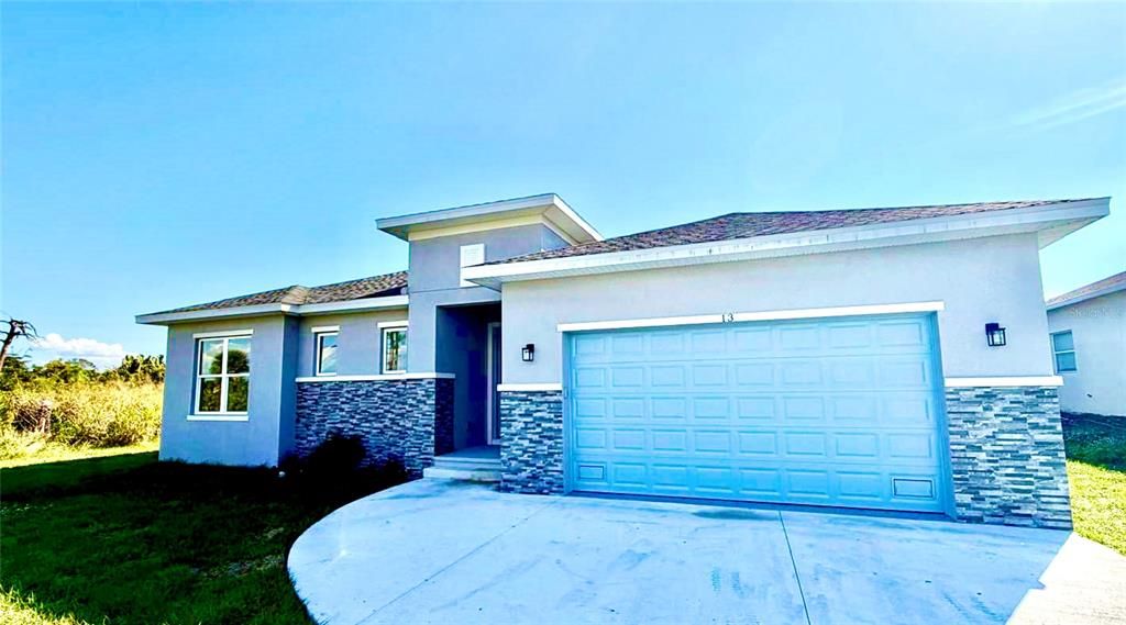 For Sale: $539,000 (3 beds, 2 baths, 1972 Square Feet)