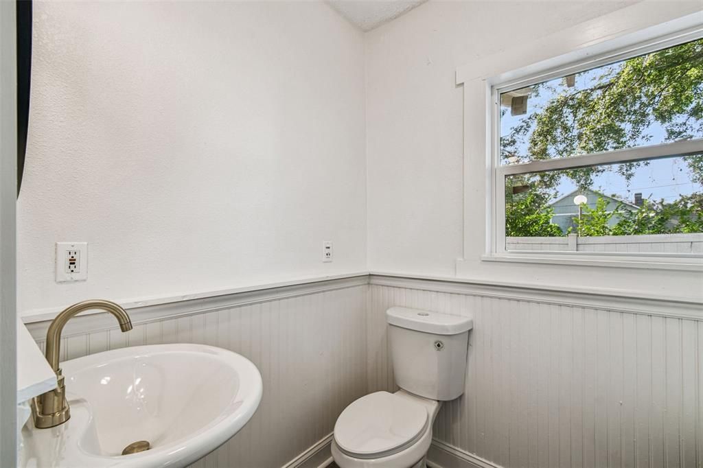 For Sale: $749,000 (3 beds, 2 baths, 1524 Square Feet)