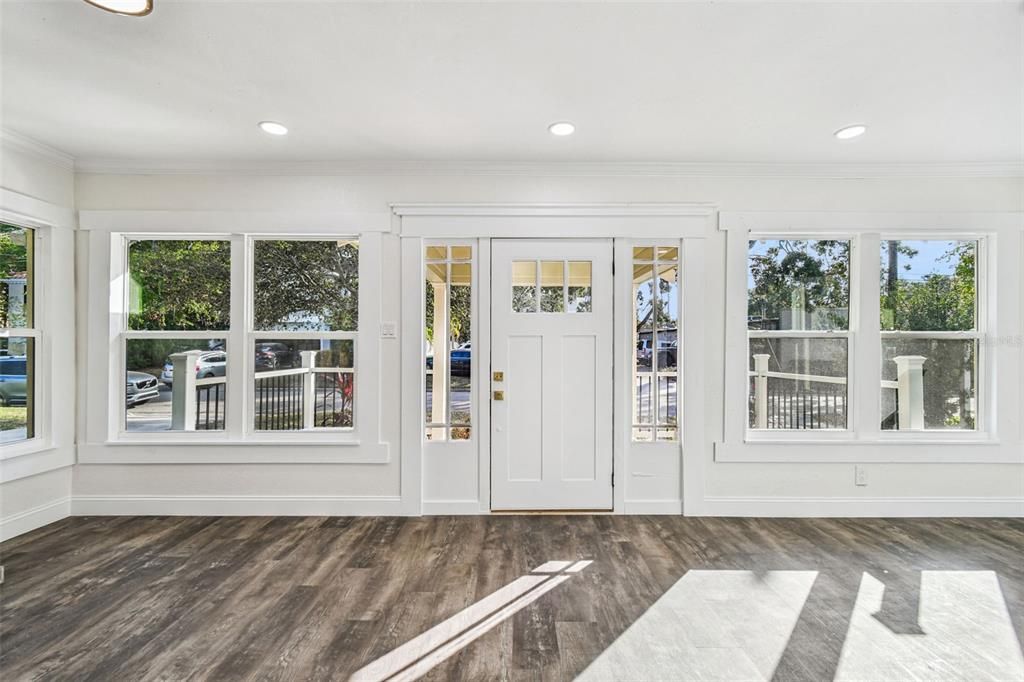 For Sale: $749,000 (3 beds, 2 baths, 1524 Square Feet)