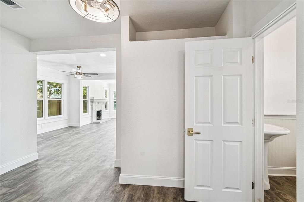 For Sale: $749,000 (3 beds, 2 baths, 1524 Square Feet)