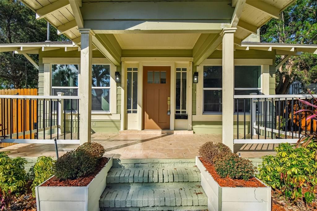 For Sale: $749,000 (3 beds, 2 baths, 1524 Square Feet)