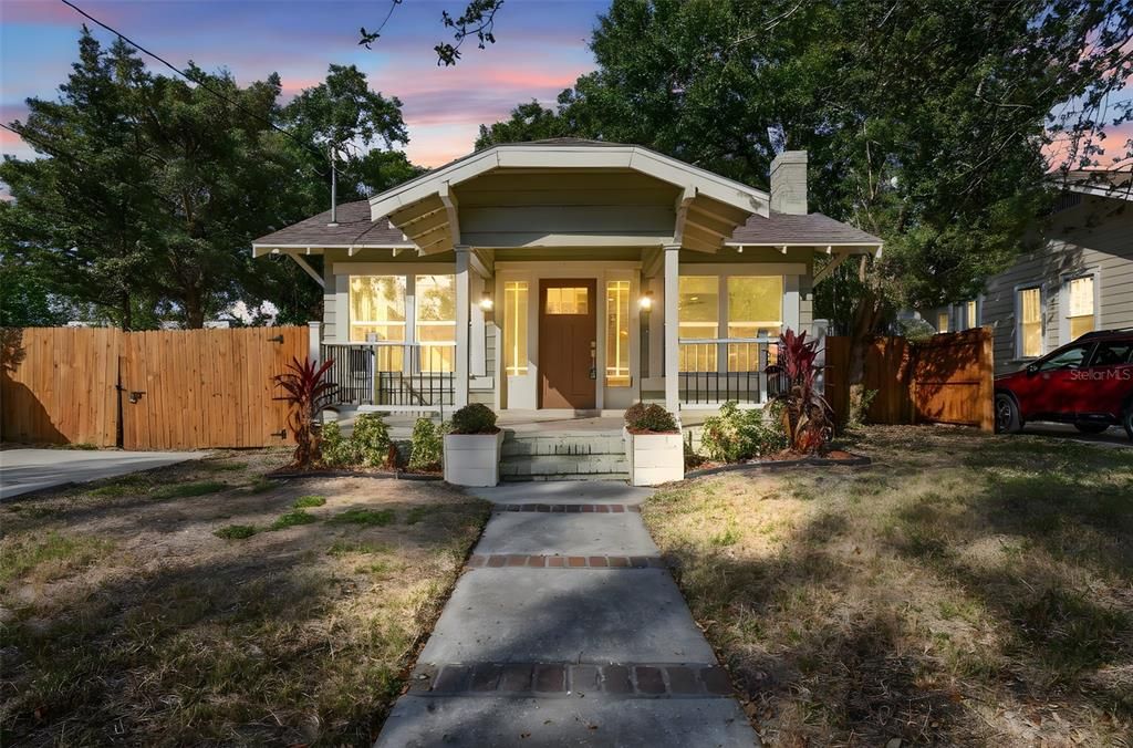 For Sale: $749,000 (3 beds, 2 baths, 1524 Square Feet)