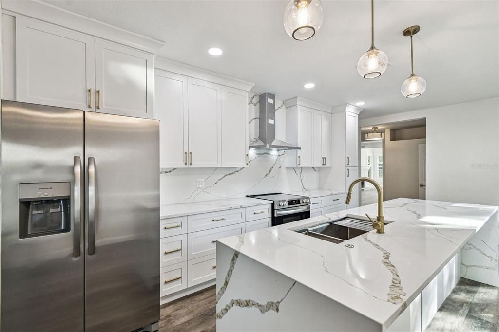 For Sale: $749,000 (3 beds, 2 baths, 1524 Square Feet)