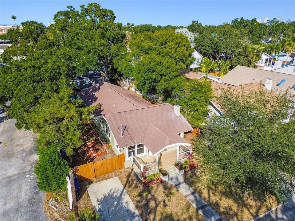 For Sale: $749,000 (3 beds, 2 baths, 1524 Square Feet)