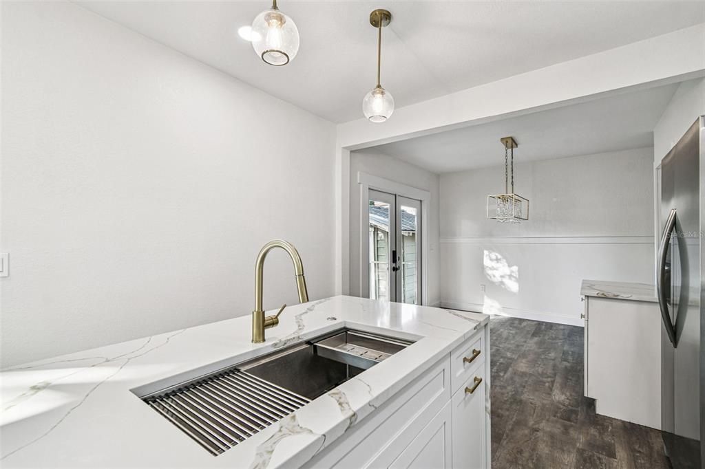 For Sale: $749,000 (3 beds, 2 baths, 1524 Square Feet)