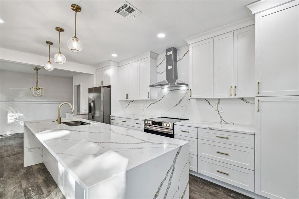 For Sale: $749,000 (3 beds, 2 baths, 1524 Square Feet)