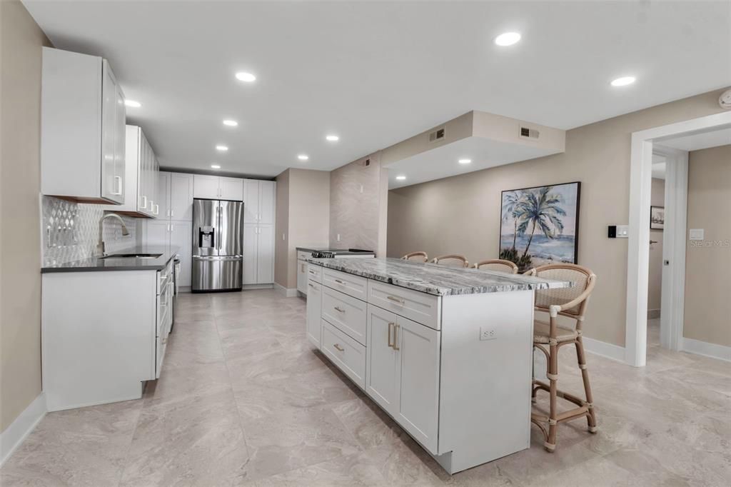 For Sale: $925,000 (2 beds, 2 baths, 1561 Square Feet)