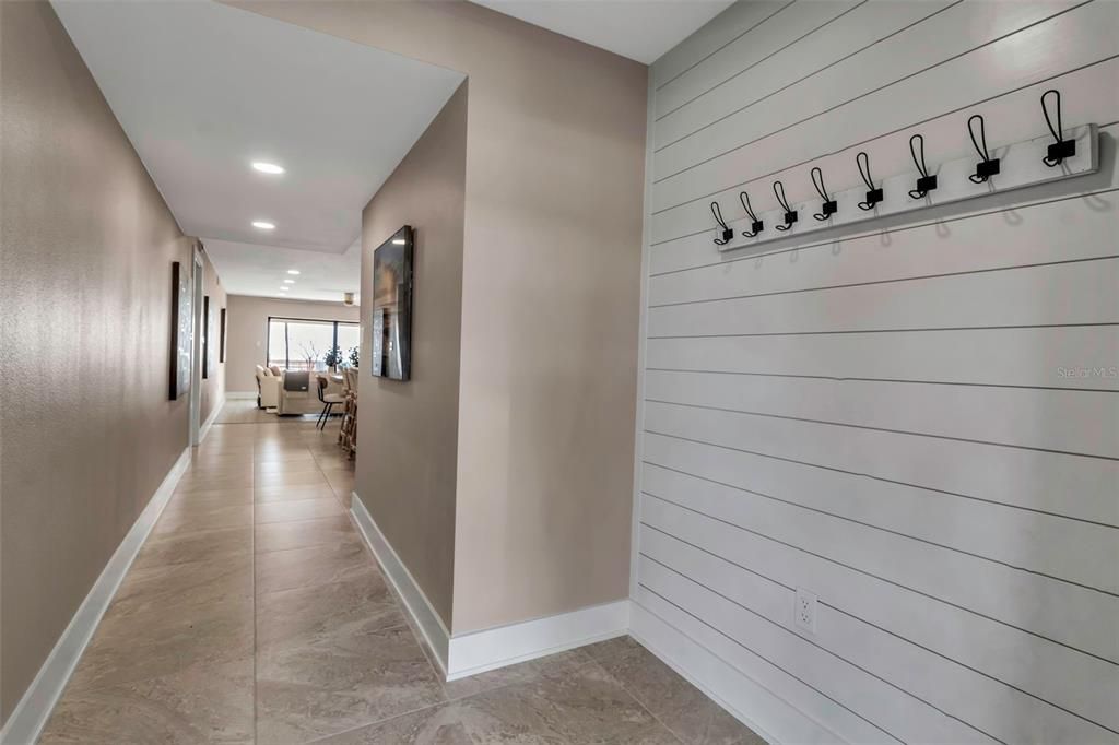 For Sale: $925,000 (2 beds, 2 baths, 1561 Square Feet)