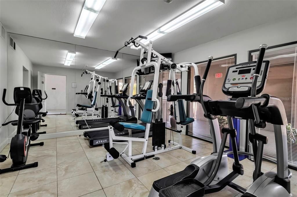 For Sale: $925,000 (2 beds, 2 baths, 1561 Square Feet)