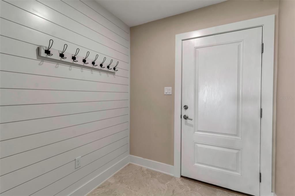 For Sale: $925,000 (2 beds, 2 baths, 1561 Square Feet)