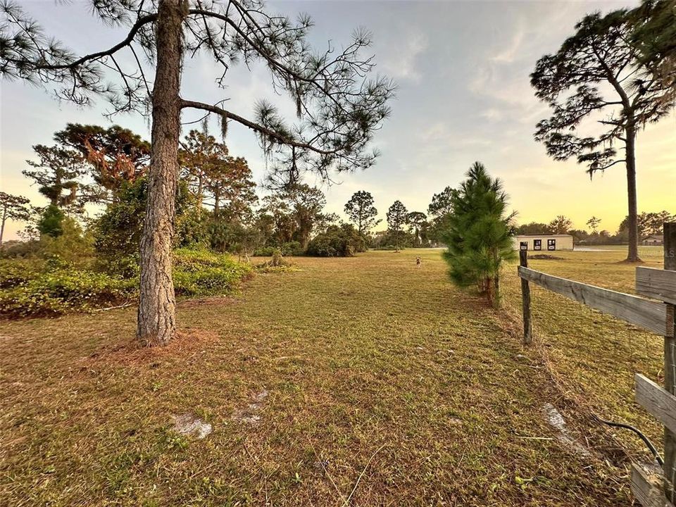 合同活跃: $245,000 (5.44 acres)