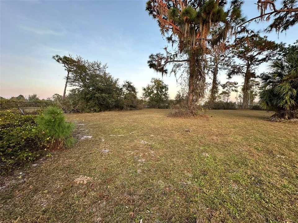 合同活跃: $245,000 (5.44 acres)