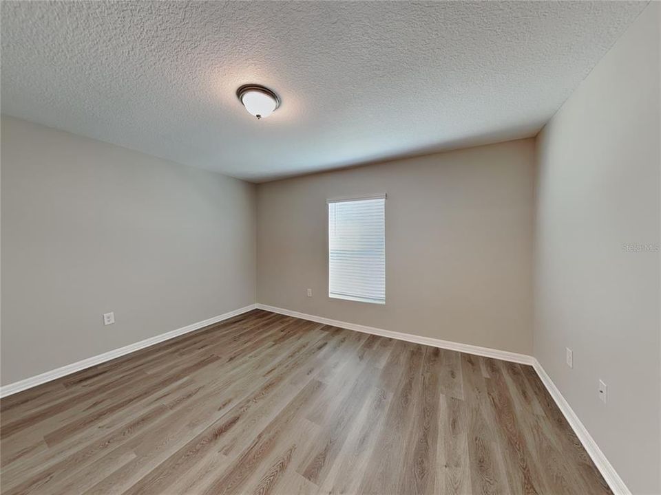 В аренду: $2,049 (4 спален, 2 ванн, 1400 Квадратных фут)