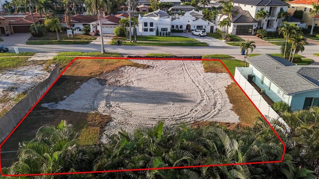 For Sale: $829,000 (0.21 acres)