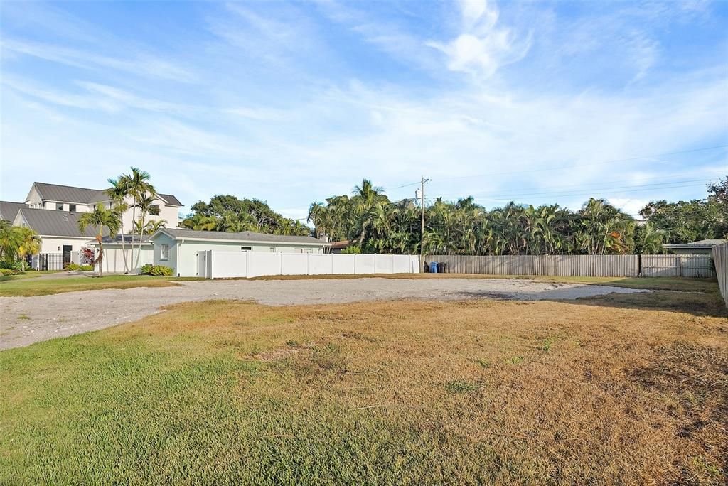 For Sale: $829,000 (0.21 acres)