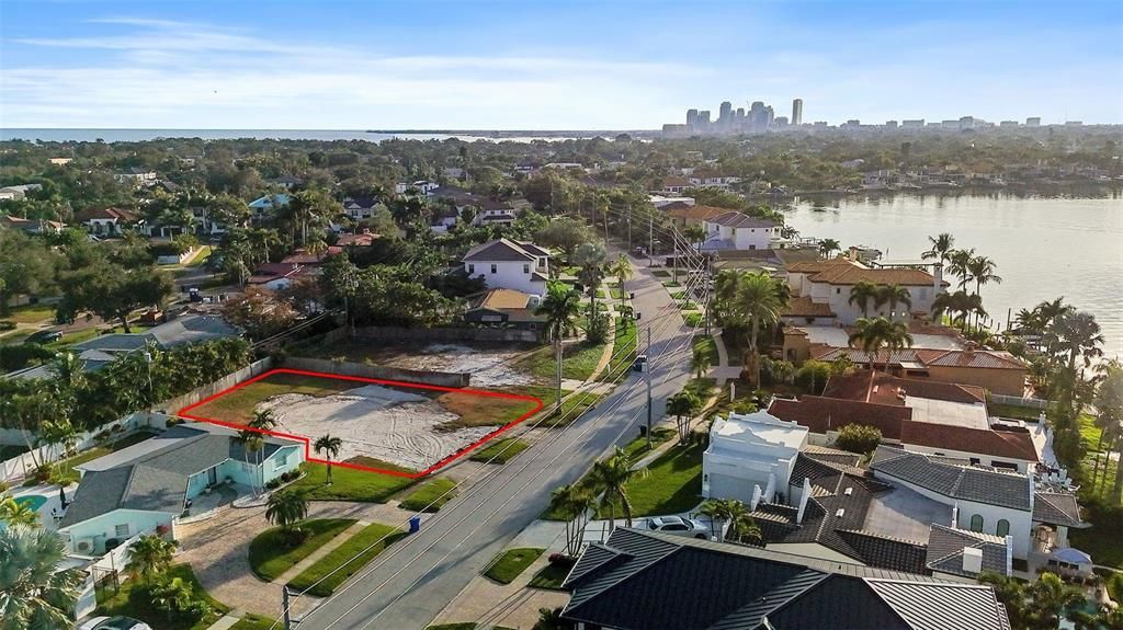 For Sale: $829,000 (0.21 acres)