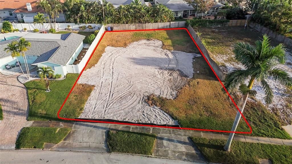 For Sale: $829,000 (0.21 acres)