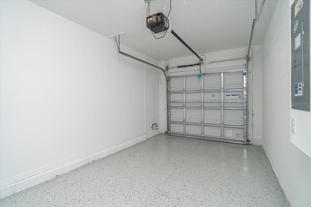 For Rent: $2,200 (3 beds, 2 baths, 1463 Square Feet)