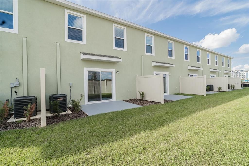 For Rent: $2,200 (3 beds, 2 baths, 1463 Square Feet)