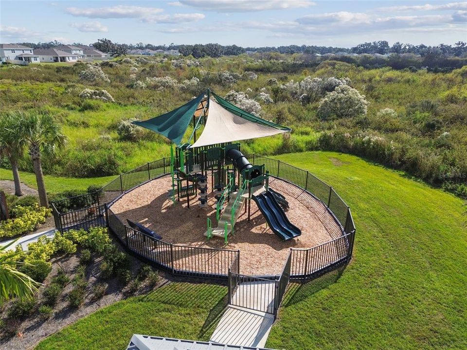 出租: $3,500 (4 贝兹, 3 浴室, 2756 平方英尺)