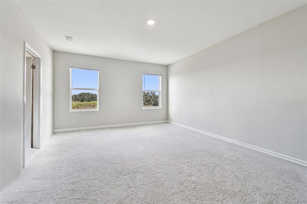 出租: $3,500 (4 贝兹, 3 浴室, 2756 平方英尺)