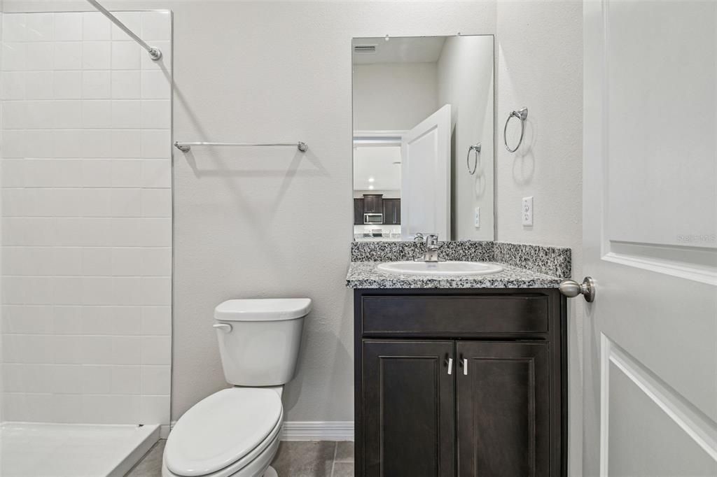 出租: $3,500 (4 贝兹, 3 浴室, 2756 平方英尺)