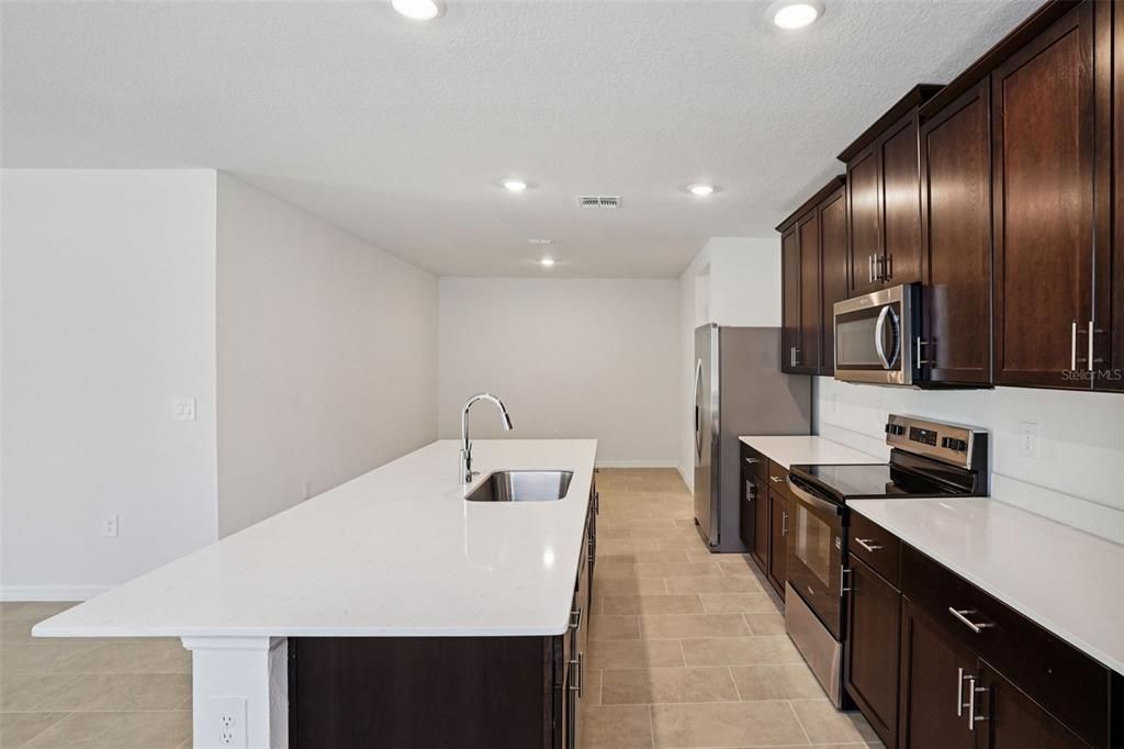 En Venta: $319,990 (3 camas, 2 baños, 1572 Pies cuadrados)