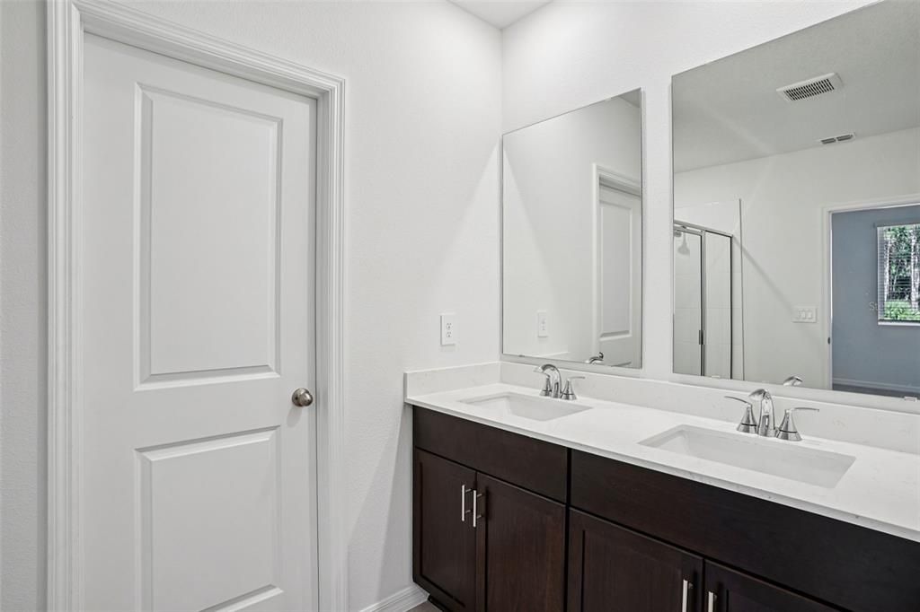 En Venta: $319,990 (3 camas, 2 baños, 1572 Pies cuadrados)