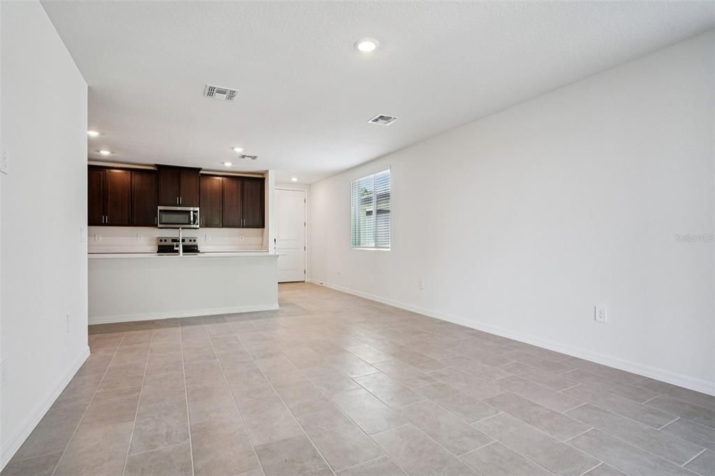 En Venta: $319,990 (3 camas, 2 baños, 1572 Pies cuadrados)