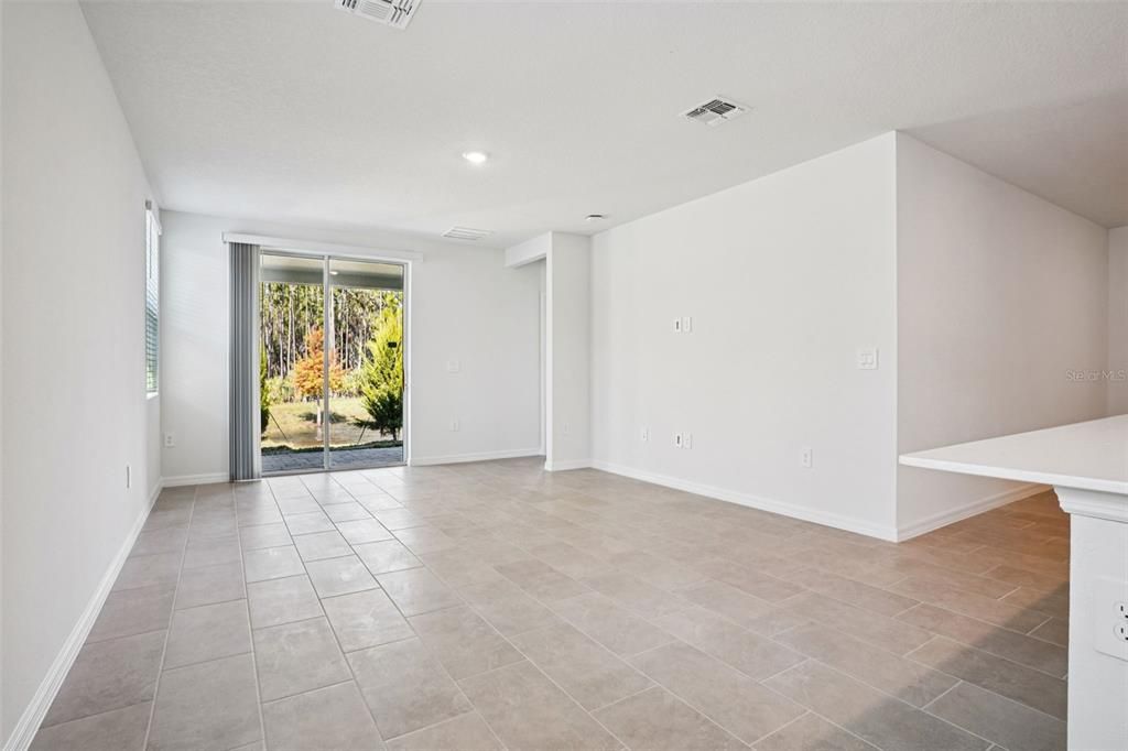 En Venta: $319,990 (3 camas, 2 baños, 1572 Pies cuadrados)