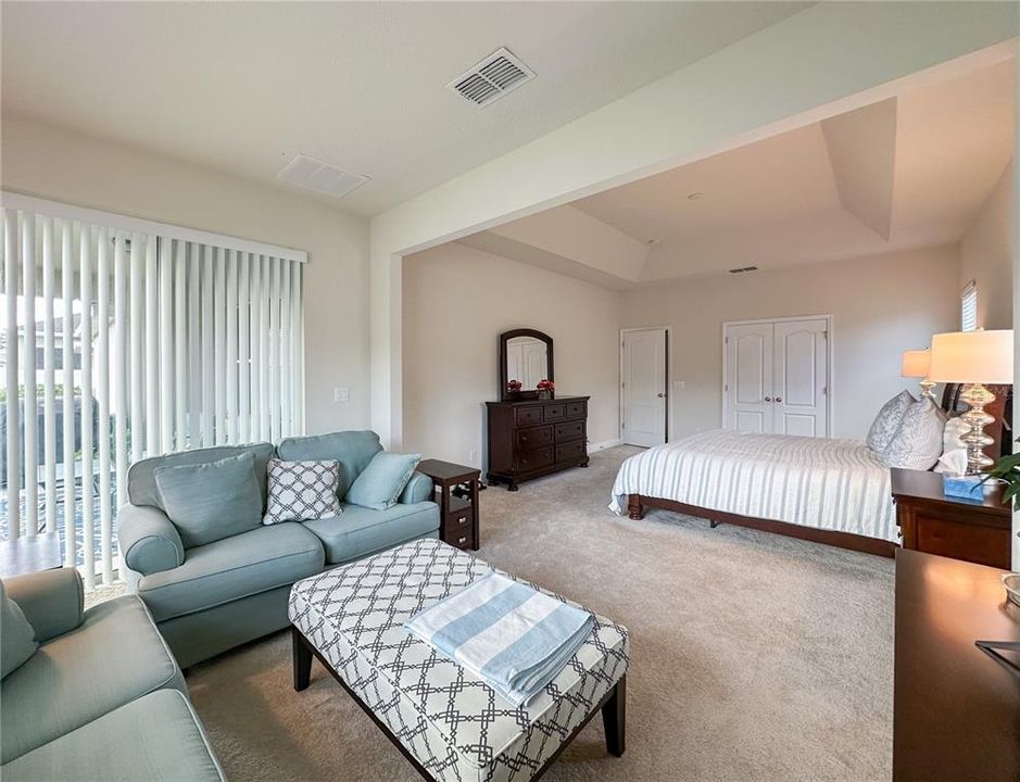 For Rent: $3,000 (3 beds, 2 baths, 2210 Square Feet)