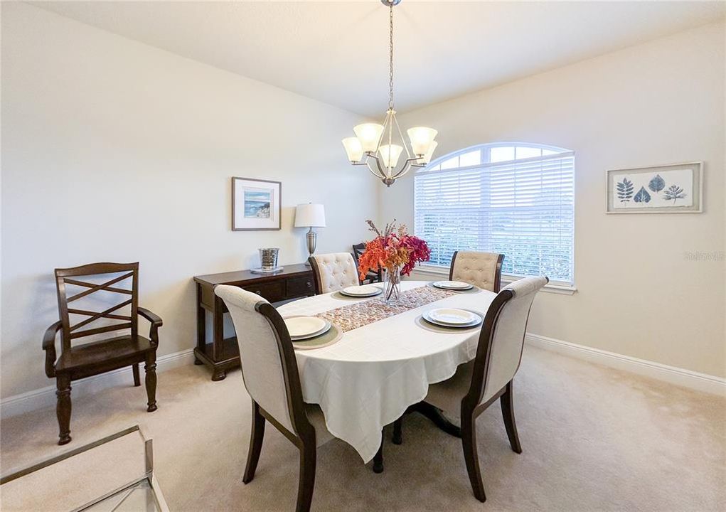 For Rent: $3,000 (3 beds, 2 baths, 2210 Square Feet)