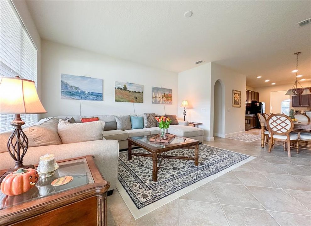 For Rent: $3,000 (3 beds, 2 baths, 2210 Square Feet)