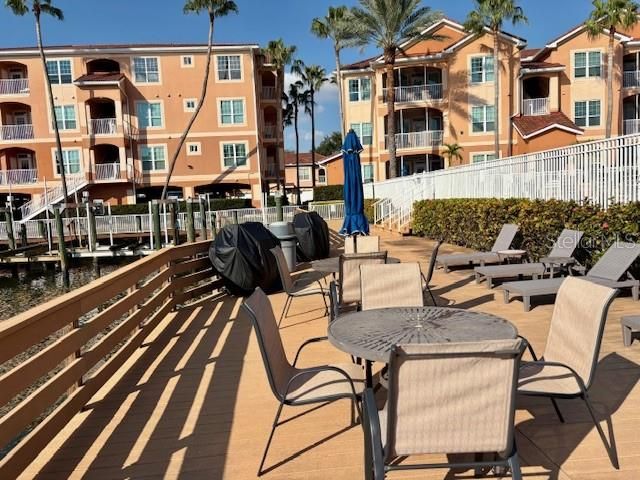 For Rent: $2,095 (1 beds, 1 baths, 654 Square Feet)