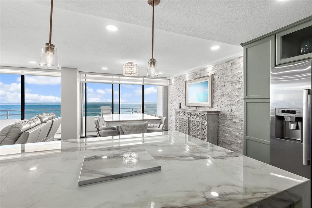 В аренду: $3,750 (2 спален, 2 ванн, 1215 Квадратных фут)