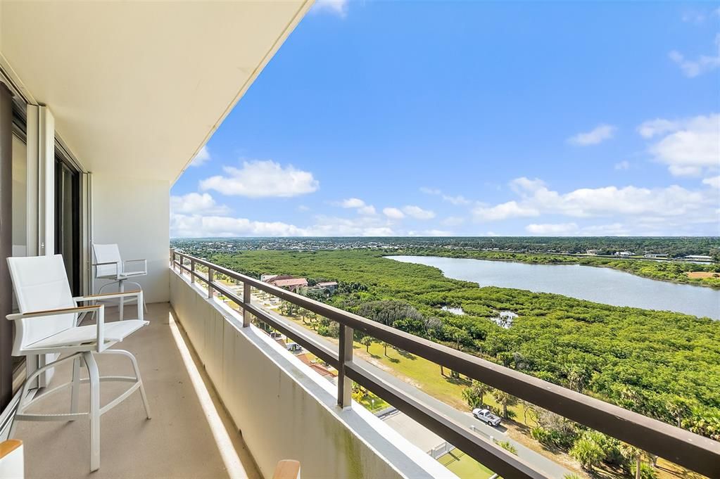 В аренду: $3,750 (2 спален, 2 ванн, 1215 Квадратных фут)