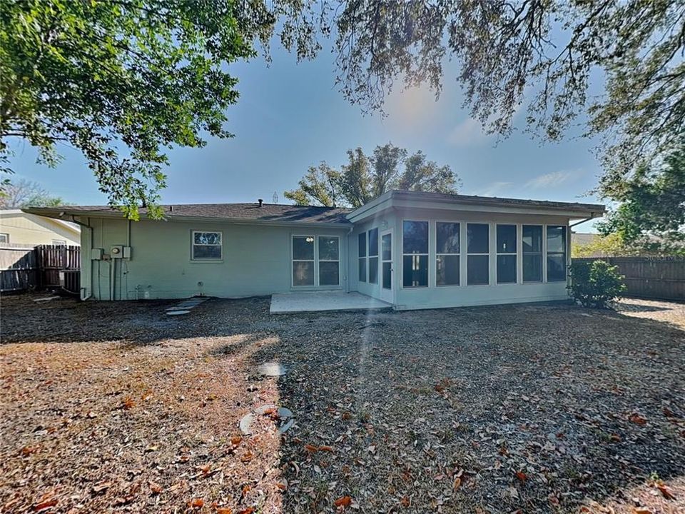 For Rent: $1,599 (3 beds, 2 baths, 1416 Square Feet)