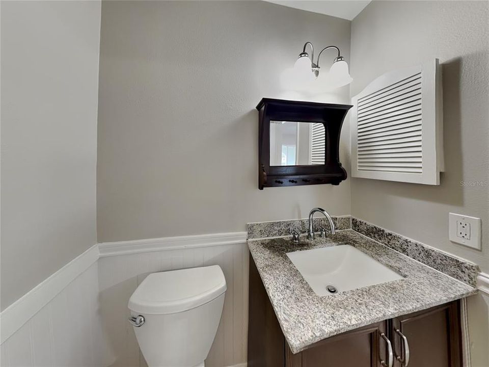 For Rent: $1,599 (3 beds, 2 baths, 1416 Square Feet)