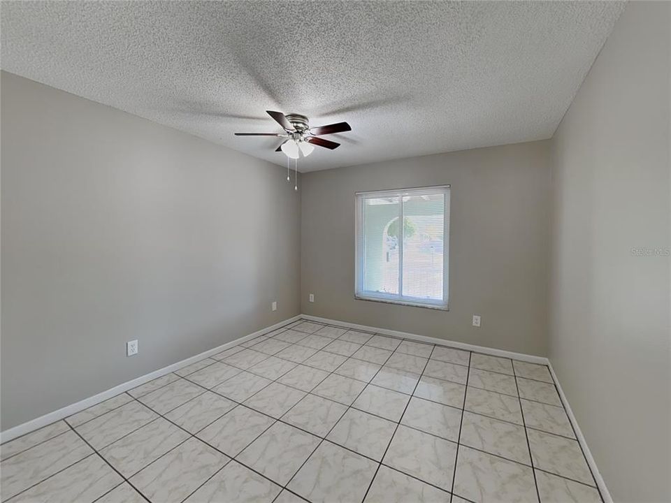 For Rent: $1,599 (3 beds, 2 baths, 1416 Square Feet)