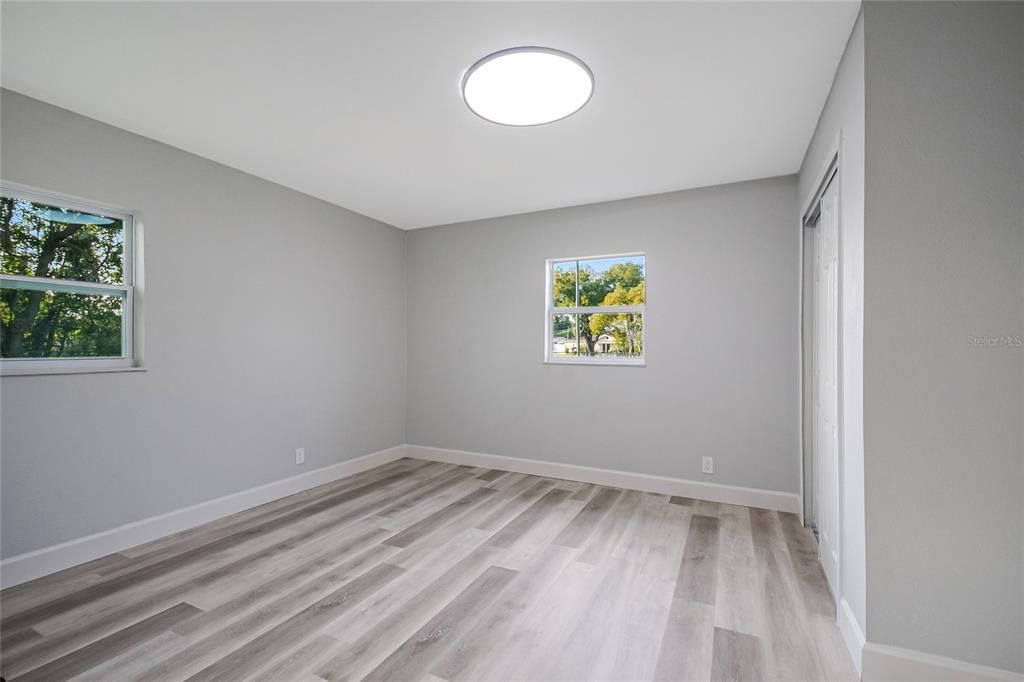 For Sale: $325,000 (4 beds, 2 baths, 1250 Square Feet)