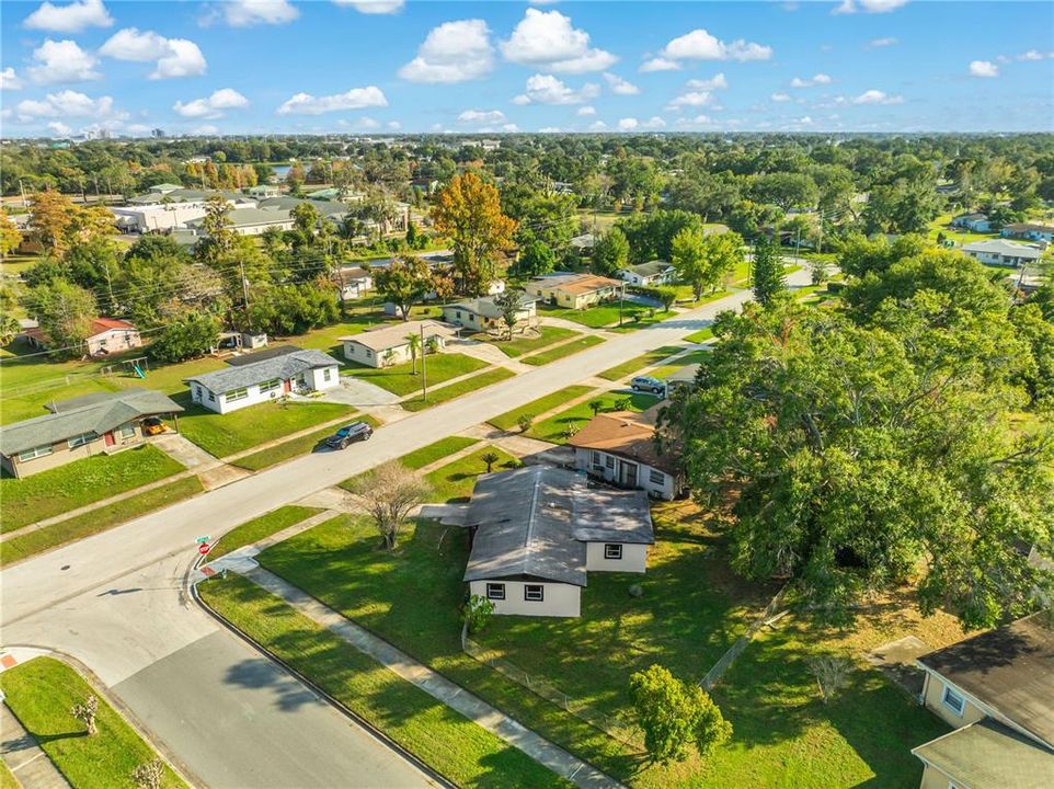 For Sale: $325,000 (4 beds, 2 baths, 1250 Square Feet)