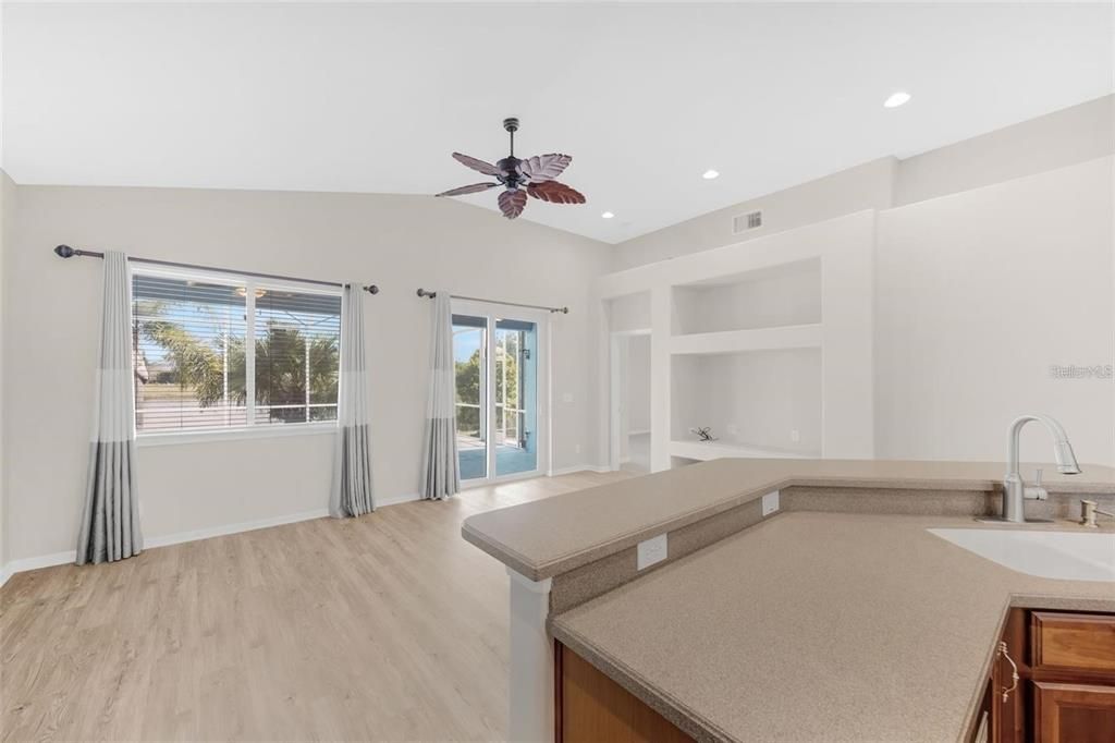 For Rent: $2,500 (3 beds, 2 baths, 2062 Square Feet)