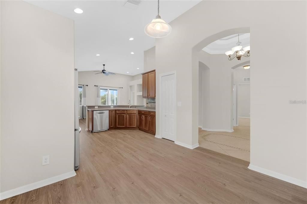 For Rent: $2,500 (3 beds, 2 baths, 2062 Square Feet)