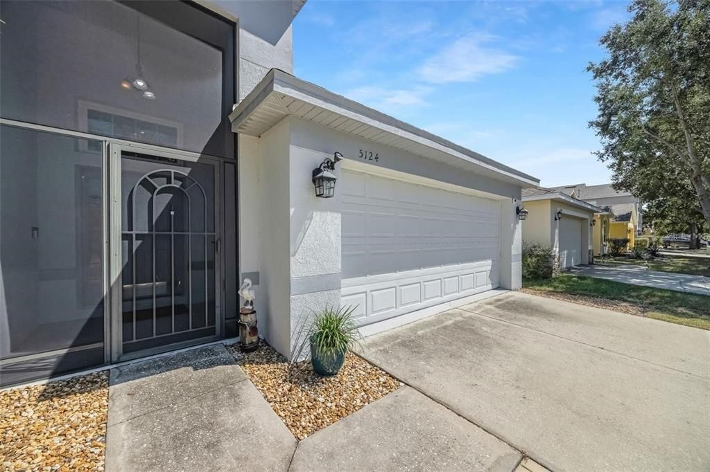 For Rent: $2,500 (3 beds, 2 baths, 2062 Square Feet)