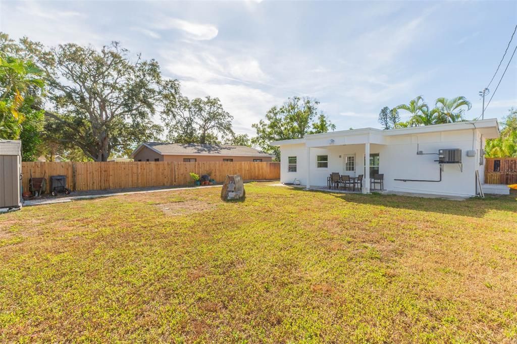 For Sale: $389,000 (1 beds, 1 baths, 600 Square Feet)