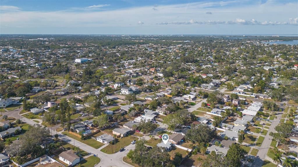 For Sale: $389,000 (1 beds, 1 baths, 600 Square Feet)