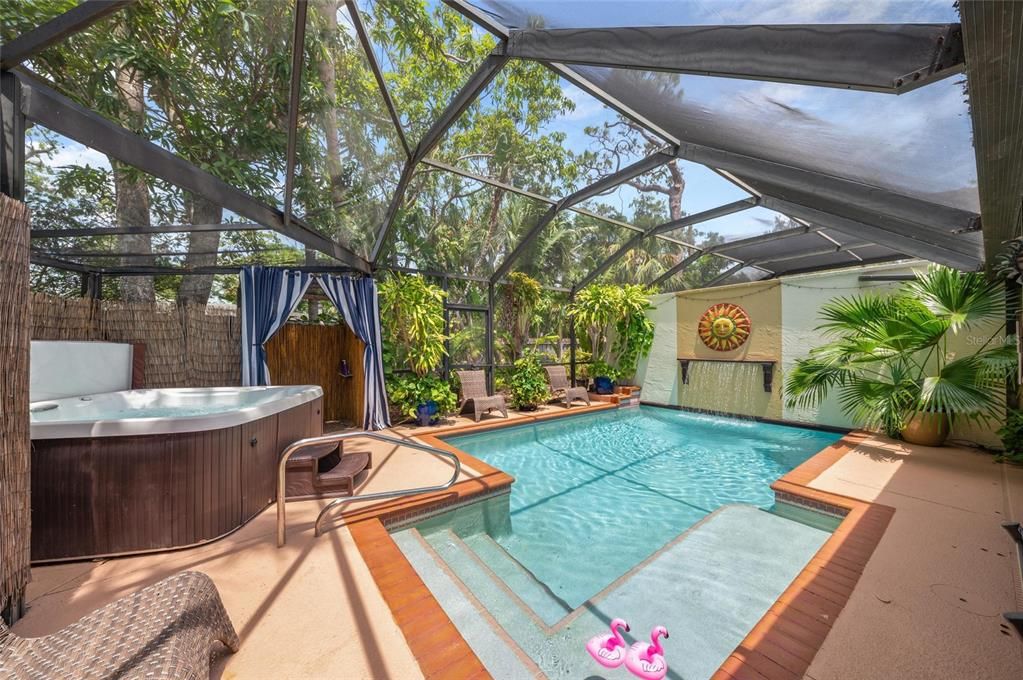 For Sale: $1,500,000 (6 beds, 4 baths, 3493 Square Feet)