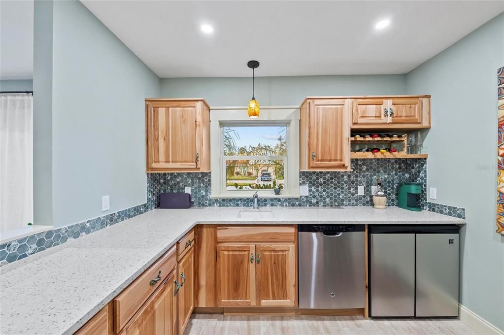 For Sale: $1,500,000 (6 beds, 4 baths, 3493 Square Feet)