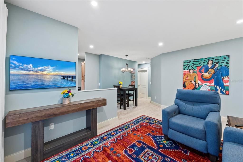 For Sale: $1,500,000 (6 beds, 4 baths, 3493 Square Feet)